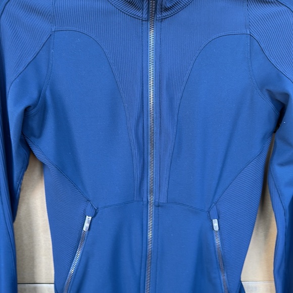Lululemon Movement to Movement Jacket Nocturnal Teal Size 2 - Picture 3 of 9